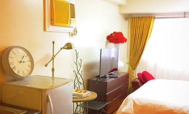 Studio unit at Columns Ayala Makati City for Sale