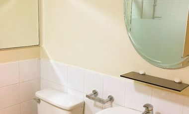 Studio unit at Columns Ayala Makati City for Sale