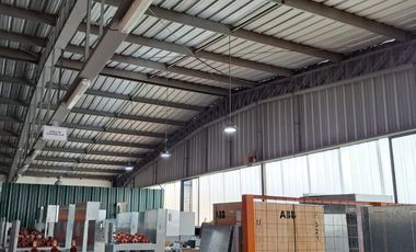 VENTA O ARRIENDO GALPON INDUSTRIAL NORTE DE QUITO, SECTOR LA CRISTIANIA