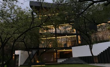 RESIDENCIA EN VENTA EN LAS CAÑADAS DE LUJO ZAPOPAN