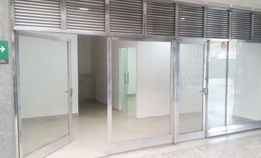 PR17831 Arriendo de local en Suramericana
