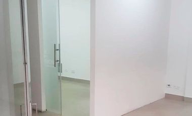 PR17831 Arriendo de local en Suramericana