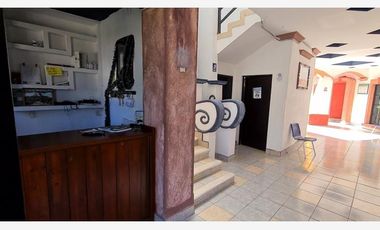 VENTA DE HOTEL CON LOCALES EN LANDA, SIERRA GORDA, QUERÉTARO.