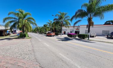 VENTA DE HOTEL CON LOCALES EN LANDA, SIERRA GORDA, QUERÉTARO.