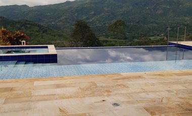 SE VENDE HERMOSA CASA CAMPESTRE DE DOS PISOS EN PRIMAVERAS DE PAYANDÉ VILLETA CUNDINAMARCA