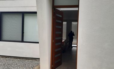 SE VENDE HERMOSA CASA CAMPESTRE DE DOS PISOS EN PRIMAVERAS DE PAYANDÉ VILLETA CUNDINAMARCA