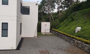 SE VENDE HERMOSA CASA CAMPESTRE DE DOS PISOS EN PRIMAVERAS DE PAYANDÉ VILLETA CUNDINAMARCA