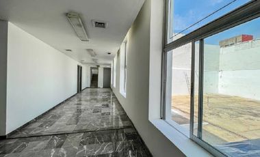 Renta Excelente Edificio en Centro Histórico, Puebla