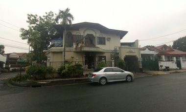 5BR| 194SQM | CORNER HOUSE AND LOT FOR SALE IN MUNTINLUPA - AYALA ALABANG