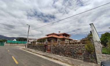 VENTA HERMOSA CASA EN URBANIZACIÓN SAN GERMÁN