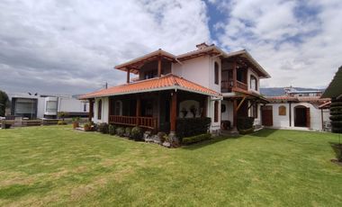 VENTA HERMOSA CASA EN URBANIZACIÓN SAN GERMÁN