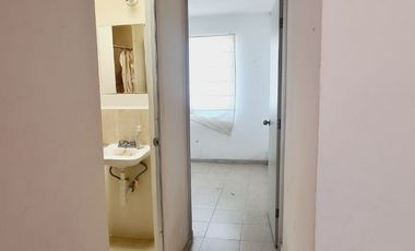 Casa CON ALBERCA COCINA INTEGRAL transporte publico a la puerta acepto infonavit