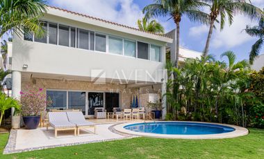 Casa amueblada en Venta, Isla Dorada Residencial, Cancún Quintana Roo.