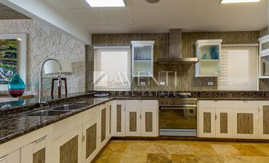 Casa amueblada en Venta, Isla Dorada Residencial, Cancún Quintana Roo.