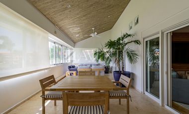 Casa amueblada en Venta, Isla Dorada Residencial, Cancún Quintana Roo.