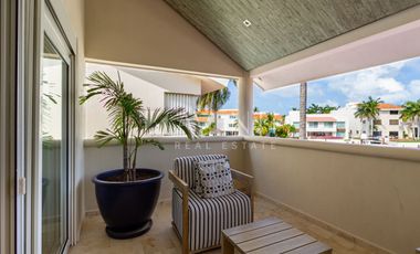 Casa amueblada en Venta, Isla Dorada Residencial, Cancún Quintana Roo.