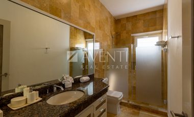 Casa amueblada en Venta, Isla Dorada Residencial, Cancún Quintana Roo.