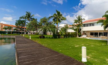 Casa amueblada en Venta, Isla Dorada Residencial, Cancún Quintana Roo.