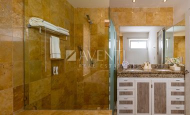 Casa amueblada en Venta, Isla Dorada Residencial, Cancún Quintana Roo.