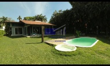 A38 Villa una sola planta, alberca propia 2 recamaras Ixtapa