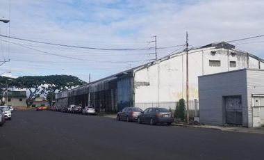 Venta de Propiedad con oficinas, Local y Galpon al Sur de Guayaquil