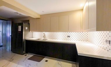 Brand New 6BR House & Lot with Swimming Pool in Multinational Village For Sale