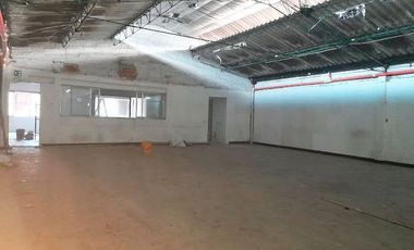 PR16889 Bodega en arriendo en el sector Perpetuo Socorro, Medellin