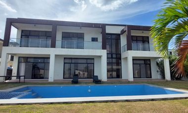 Clark Sunvalley 4BR Villas with Swimming Pool