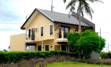 For sale BRAND NEW Single Detached 3 Bedrooms House & Lot inside a Golf Course in Silang