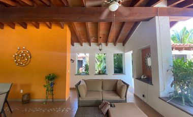 VENDO EN CUERNAVACA RESIDENCIA DE 1 NIVEL, FRACC. TEZOYUCA, SEGURIDAD TOTAL, OPORTUNIDAD.
