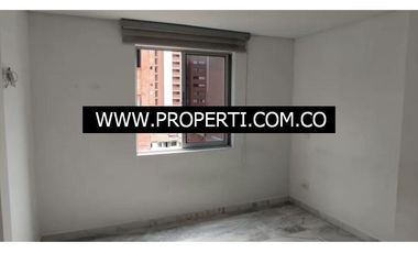 Apartamento en Arriendo Sector Conquistadores - Laureles