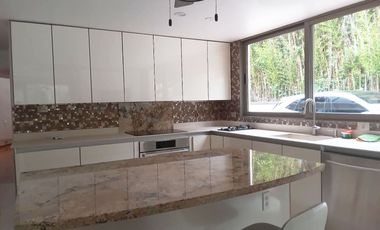 PR19154 Casa Comercial en arriendo en el sector El Esmeraldal