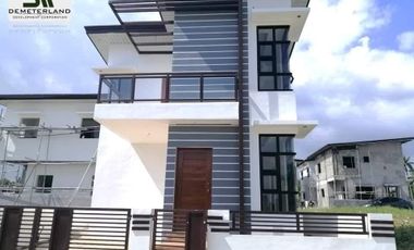 Pre-Selling 3 Bedrooms Single Detached Complete Finished House and Lot For Sale in General Trias, Cavite