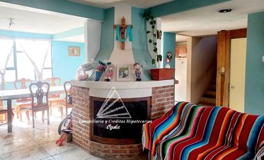 CASA EN VENTA 5 RECAMARAS CON CHIMENEA 3 ESTACIONAMIENTOS EN ZIMAPAN TEOLOYUCAN