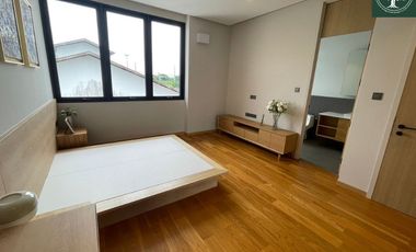 A beautiful 4 bedrooms single house with fully furnished for sale at Urban Reserve Motorway-Rama 9