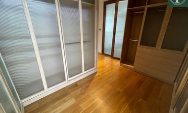 A beautiful 4 bedrooms single house with fully furnished for sale at Urban Reserve Motorway-Rama 9