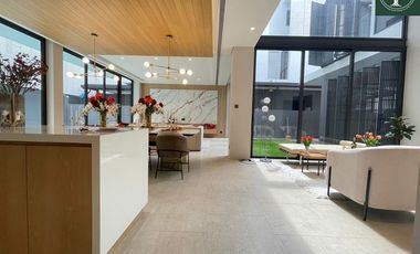 A beautiful 4 bedrooms single house with fully furnished for sale at Urban Reserve Motorway-Rama 9