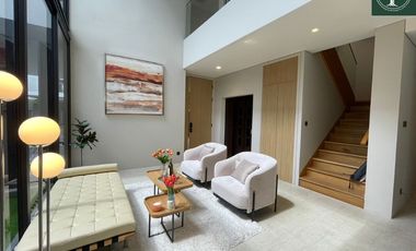 A beautiful 4 bedrooms single house with fully furnished for sale at Urban Reserve Motorway-Rama 9