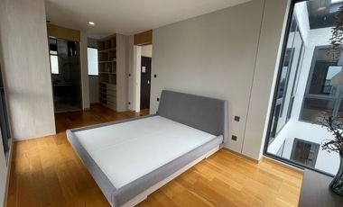 A beautiful 4 bedrooms single house with fully furnished for sale at Urban Reserve Motorway-Rama 9