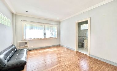 4 Bedroom Unfurnished House with Pool in North Town