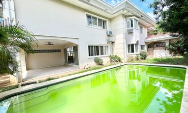 4 Bedroom Unfurnished House with Pool in North Town