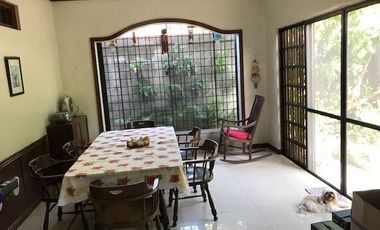 FOR SALE: 4-BR House in United Hills, Paranaque beside ARCA South