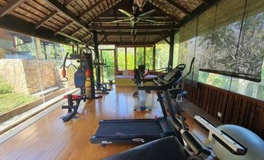 FOR RENT/ SALE Private 4-Bedroom Pool Villa with 360 Degree Mountain View