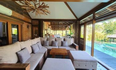 FOR RENT/ SALE Private 4-Bedroom Pool Villa with 360 Degree Mountain View