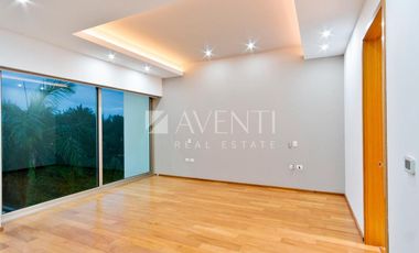 Casa en Venta en los canales en puerto Cancún, Quintana Roo.