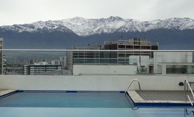 4100 UF , AMPLIO Y ACOGEDOR DEPARTAMENTO UBICADO EN LA FLORIDA 80 Mt2 Totales , 3 DORMITORIOS , 2 Baños 1 En Suite, Walking Closet