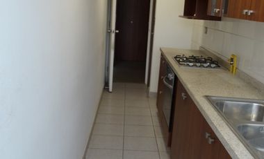 4100 UF , AMPLIO Y ACOGEDOR DEPARTAMENTO UBICADO EN LA FLORIDA 80 Mt2 Totales , 3 DORMITORIOS , 2 Baños 1 En Suite, Walking Closet