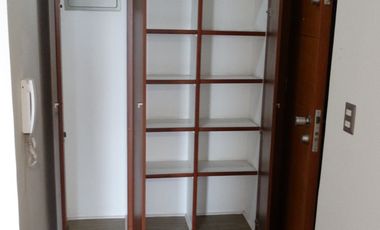4100 UF , AMPLIO Y ACOGEDOR DEPARTAMENTO UBICADO EN LA FLORIDA 80 Mt2 Totales , 3 DORMITORIOS , 2 Baños 1 En Suite, Walking Closet