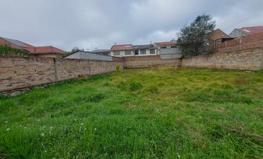 Terreno de venta en Cuenca Planito sector medio ejido a 1 cuadra de la av principal ideal para edificio o bodegas