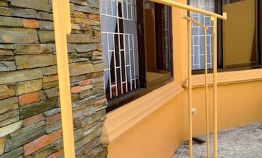 House and Lot in within the center of Bambang